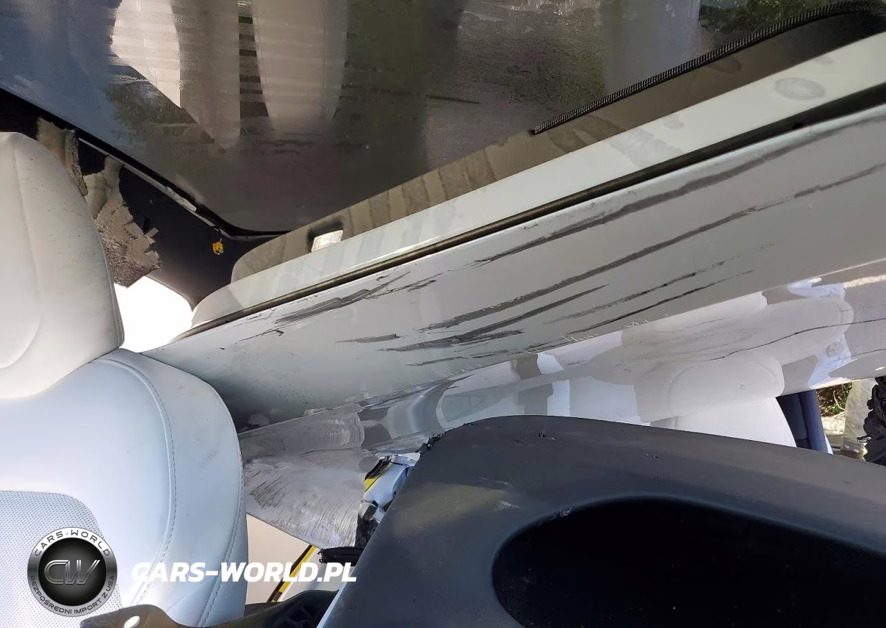 2026 Tesla Model Y VIN:7SAYGDEE8TF607718 - 10