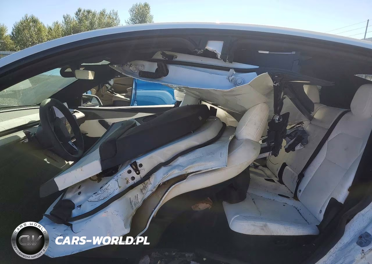 2026 Tesla Model Y VIN:7SAYGDEE8TF607718 - 13