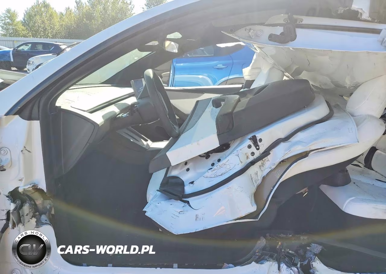 2026 Tesla Model Y VIN:7SAYGDEE8TF607718 - 7