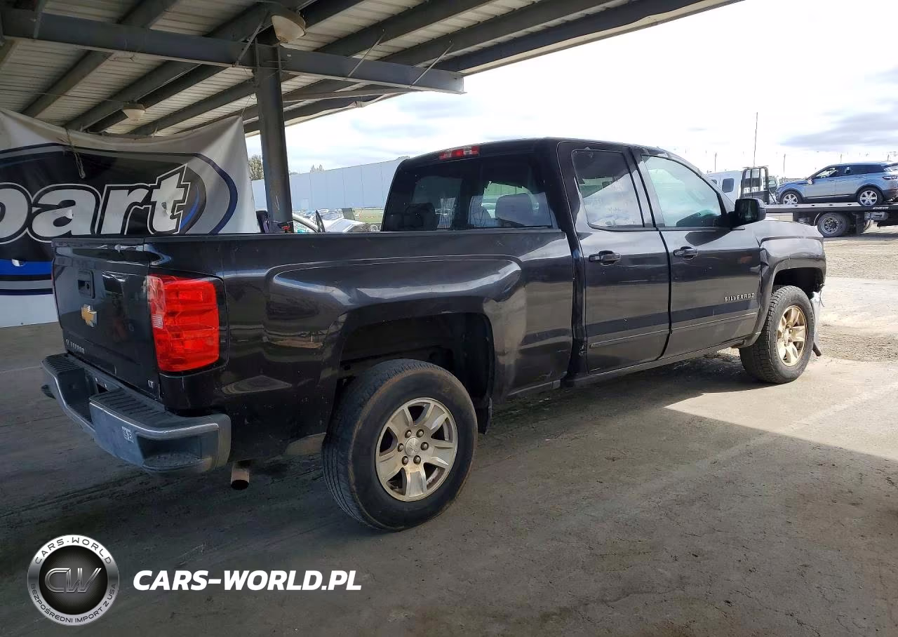 2018 Chevrolet Silverado C1500 Lt VIN:1GCRCREH9JZ327477 - 3