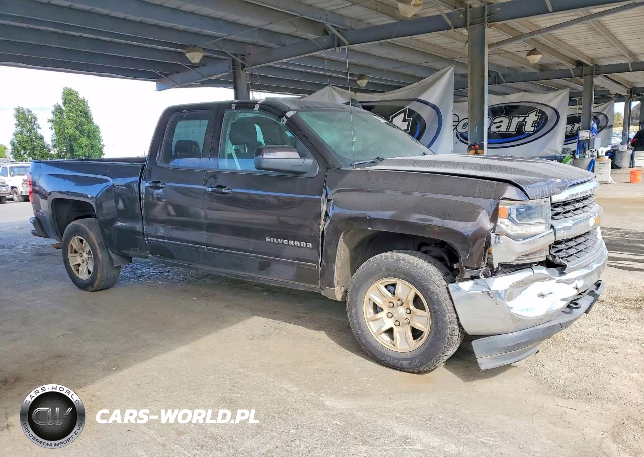 2018 Chevrolet Silverado C1500 Lt VIN:1GCRCREH9JZ327477 - 4