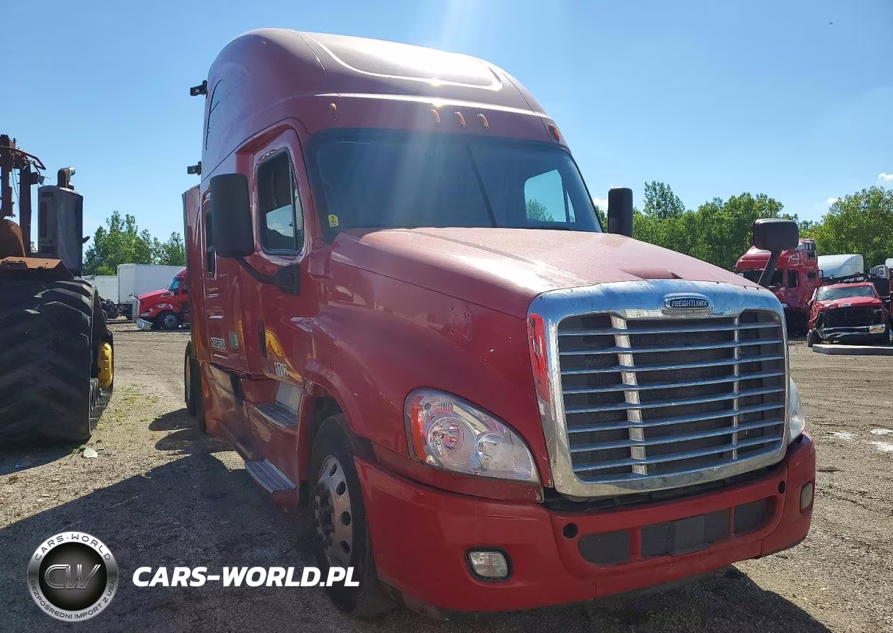 2017 Freightliner Cascadia 125" Sleeper Cab Semi Truck