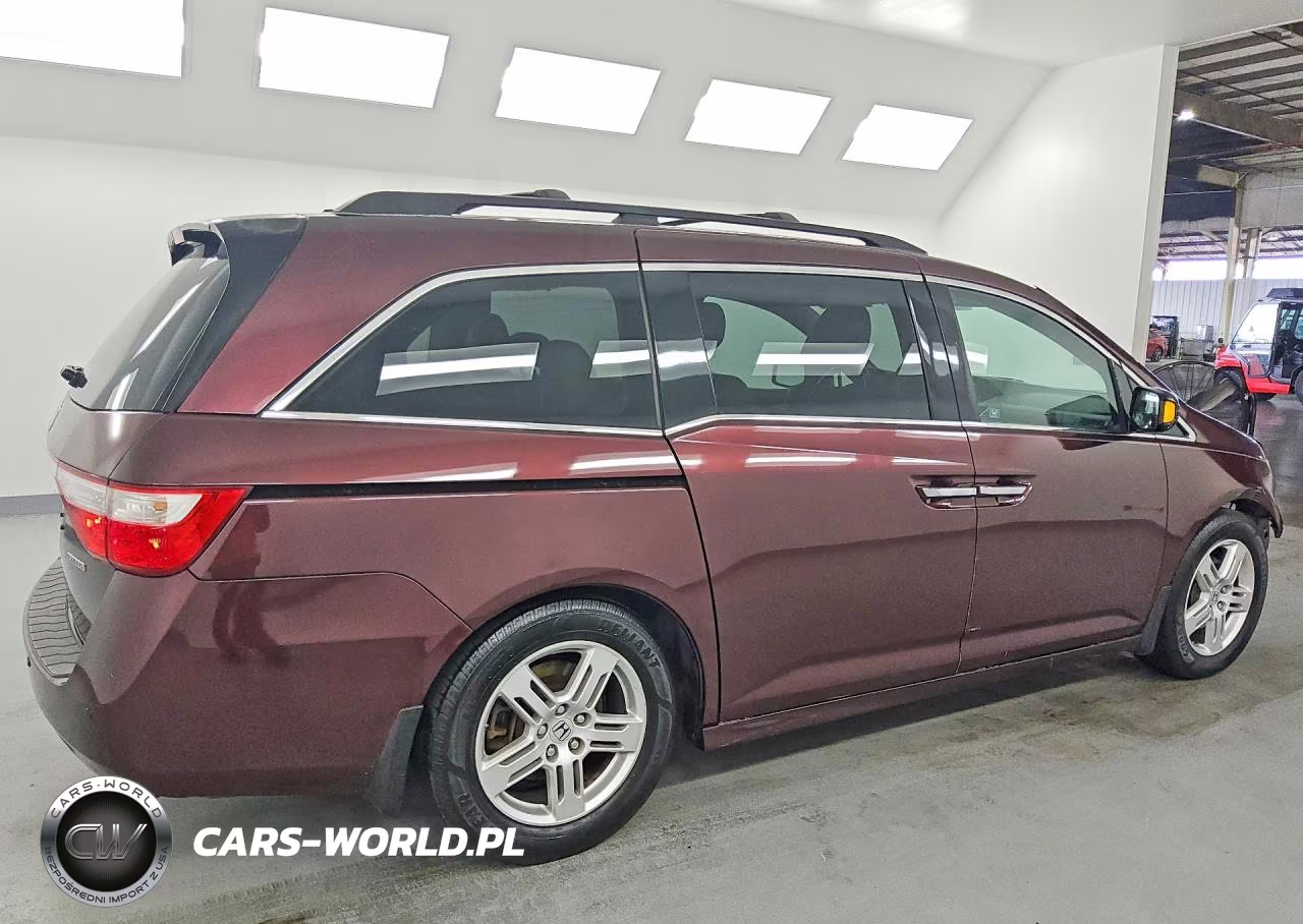 2012 Honda Odyssey Touring VIN:5FNRL5H92CB030511 - 3