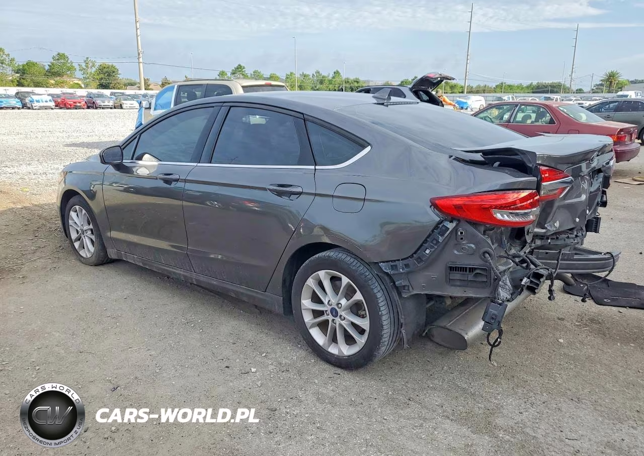 2020 Ford Fusion Se VIN:3FA6P0LU4LR263946 - 2