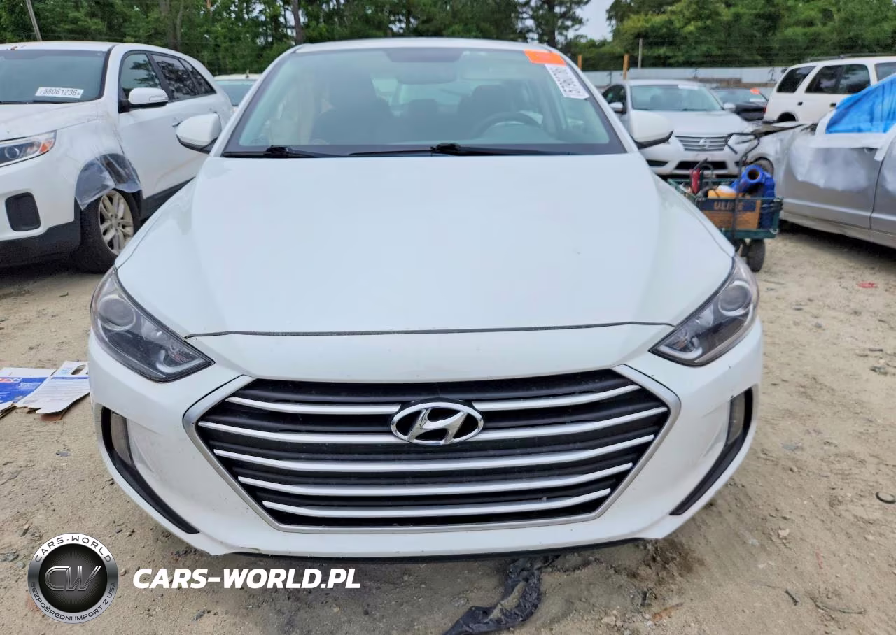 2018 Hyundai Elantra Value Edition VIN:5NPD84LF3JH248135 - 5