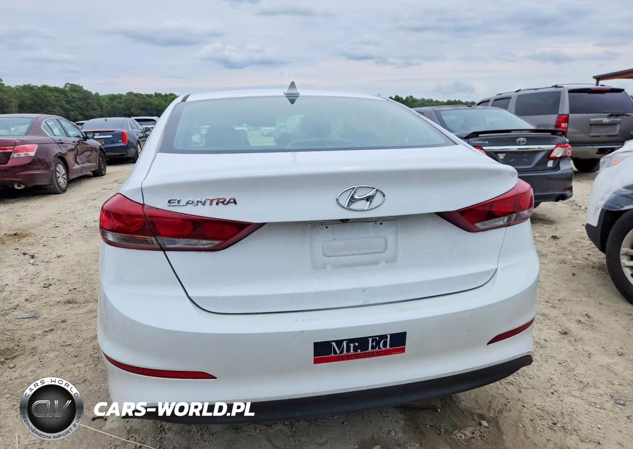 2018 Hyundai Elantra Value Edition VIN:5NPD84LF3JH248135 - 6