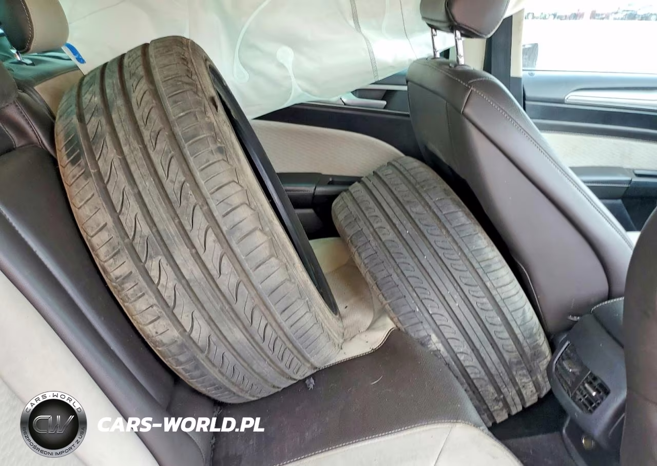 2020 Ford Fusion Se VIN:3FA6P0HD0LR111185 - 12