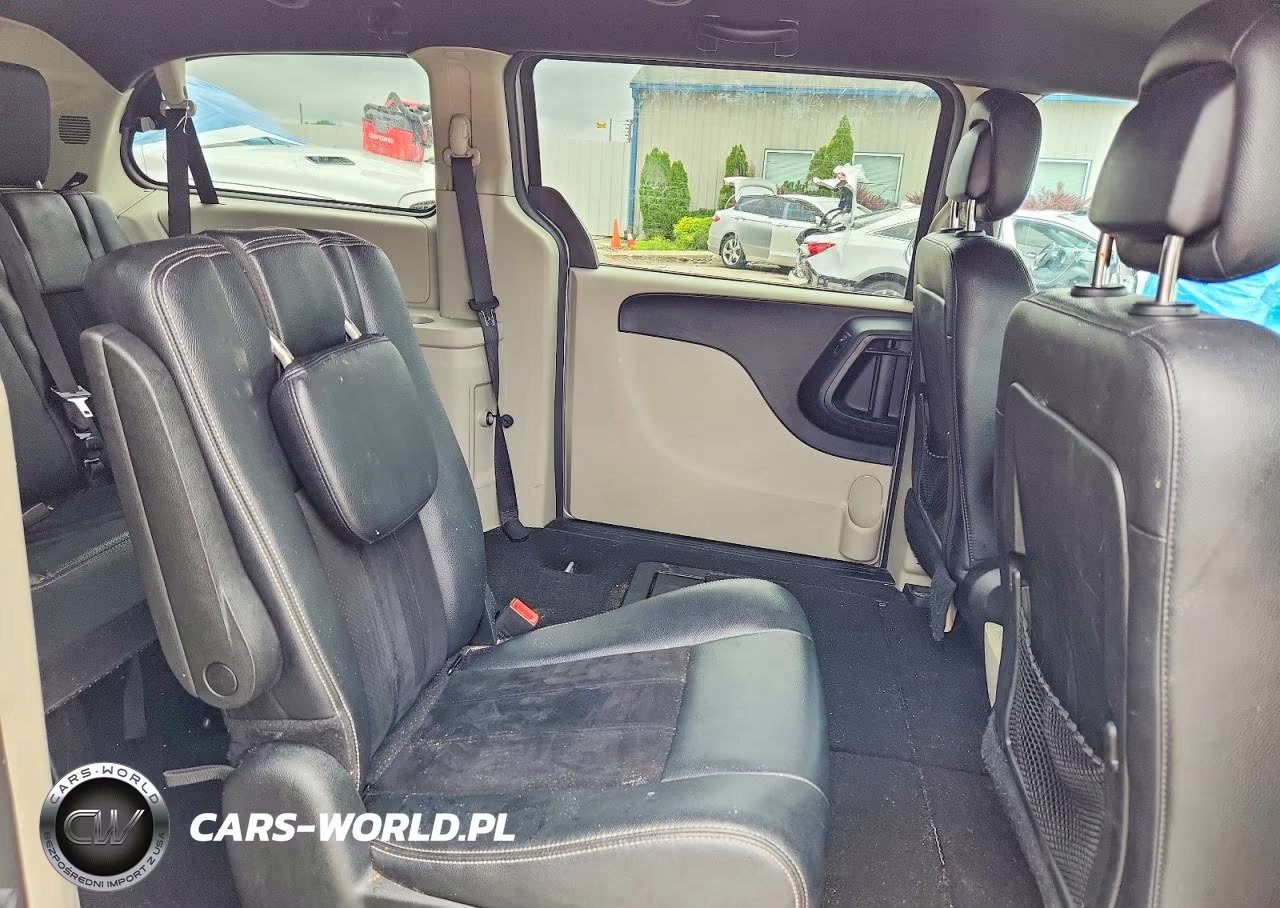 2018 Dodge Grand Caravan Sxt VIN:2C4RDGCG8JR266449 - 11