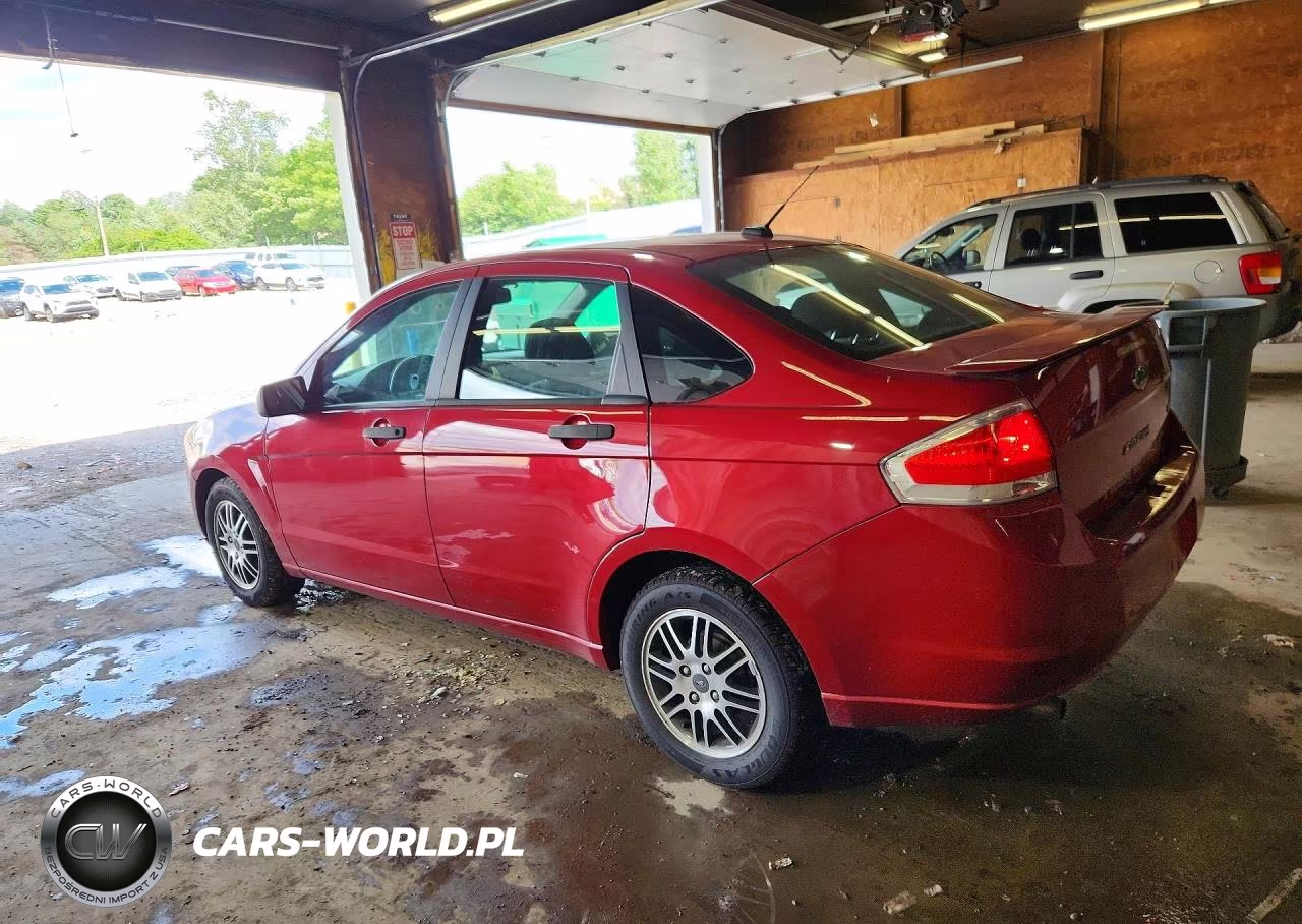 2011 Ford Focus Se VIN:1FAHP3FN8BW192180 - 2