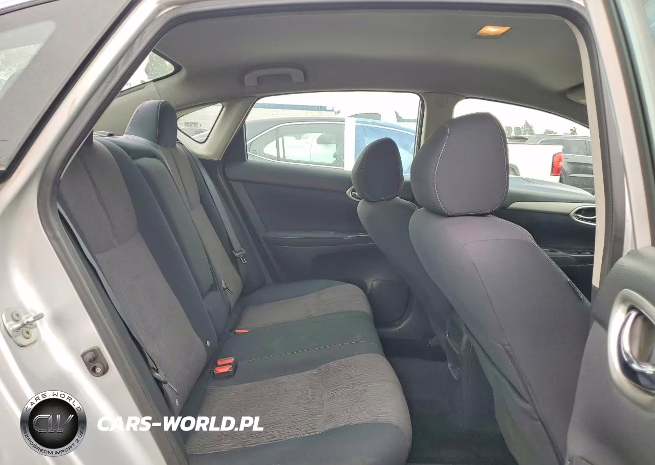 2015 Nissan Sentra S VIN:3N1AB7APXFL680295 - 10