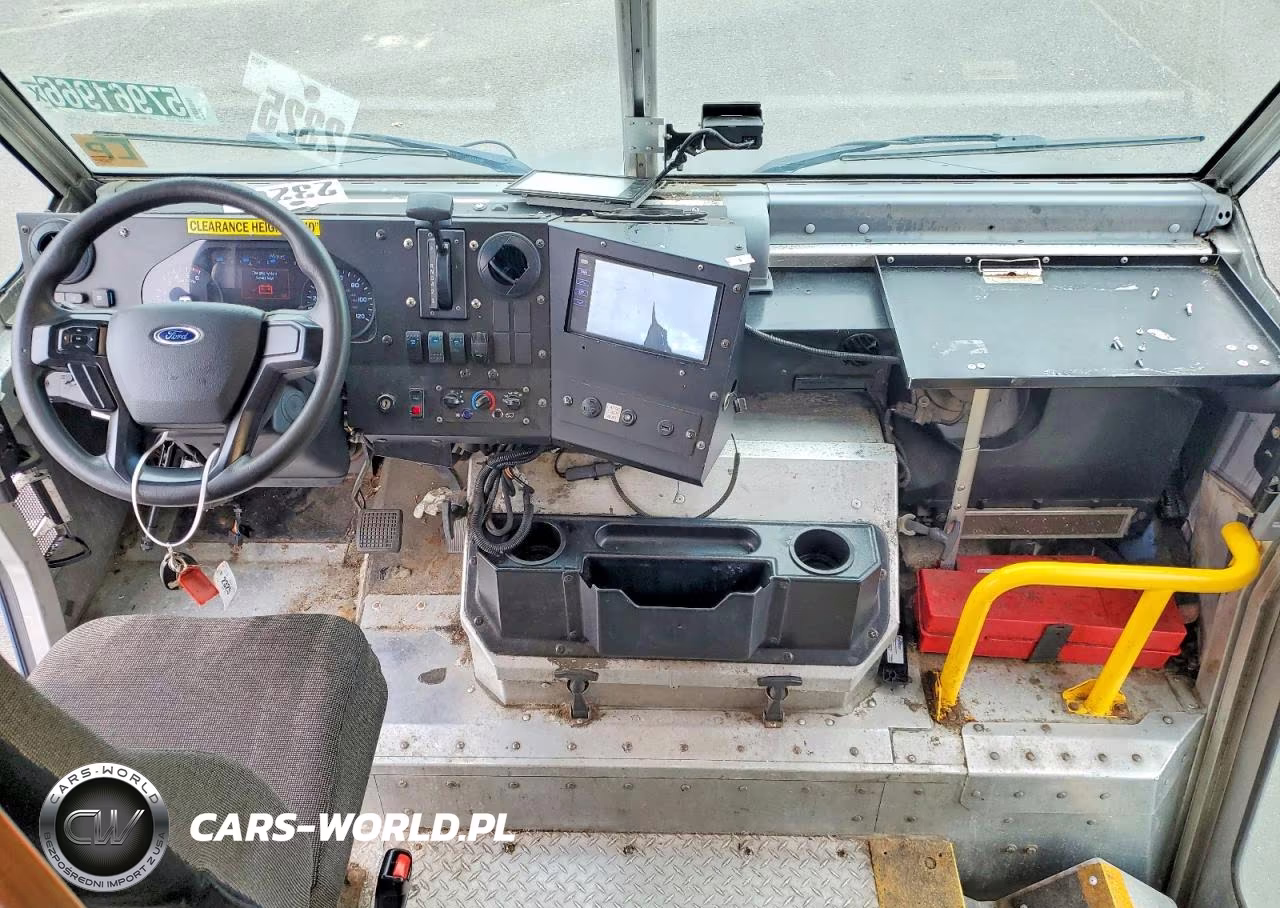 2020 Ford F59 Delivery Truck VIN:1F65F5KN1L0A05824 - 8