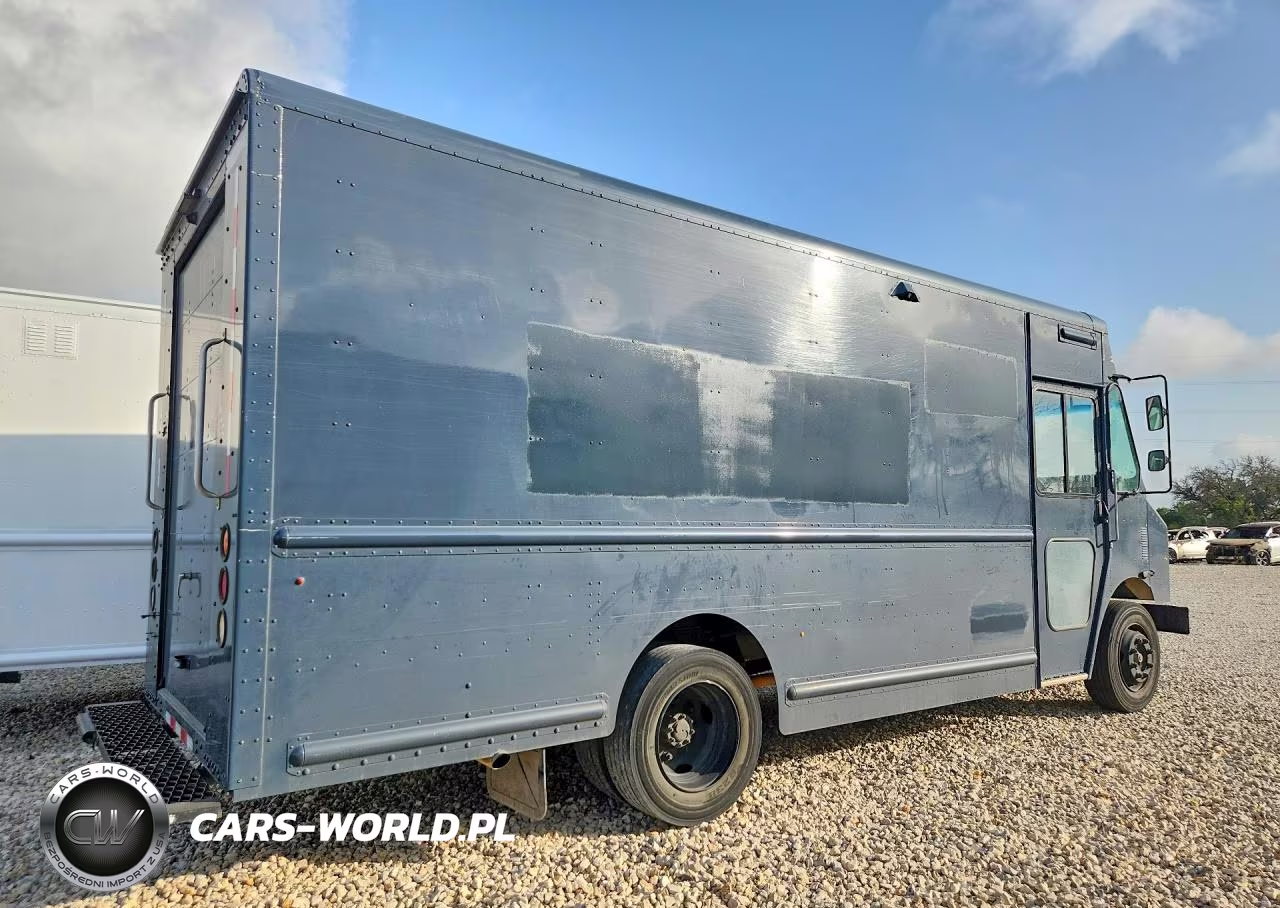 2020 Freightliner Mt45 Chassis Delivery Truck VIN:4UZAC2EAXLCMH7988 - 3