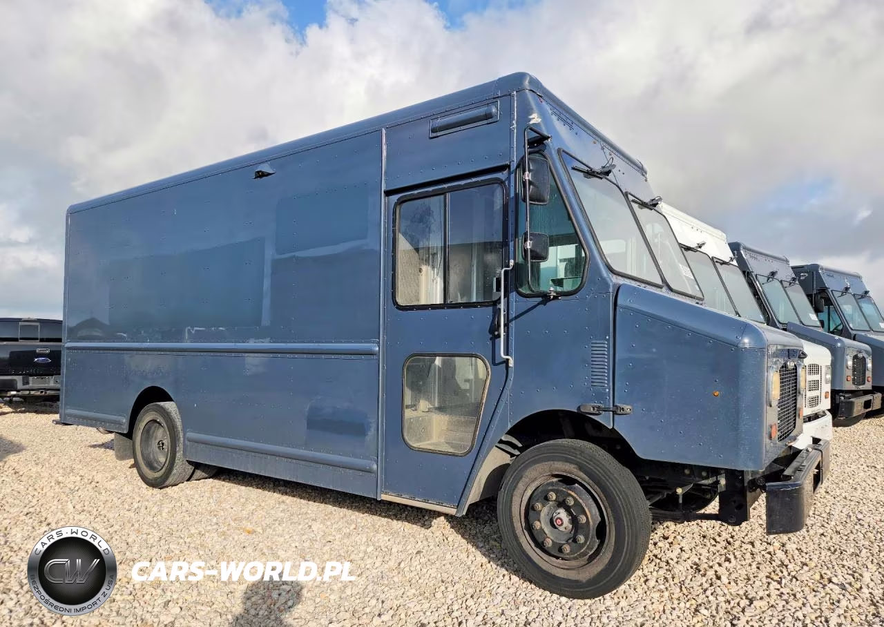 2020 Freightliner Mt45 Chassis Delivery Truck VIN:4UZAC2EAXLCMH7988 - 4