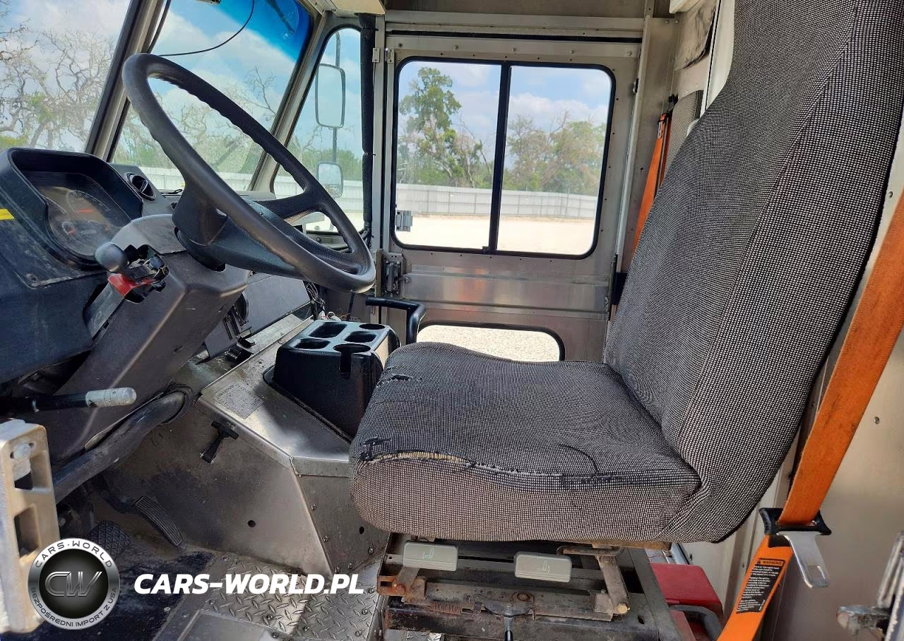 2020 Freightliner Mt45 Chassis Delivery Truck VIN:4UZAC2EAXLCMH7988 - 7