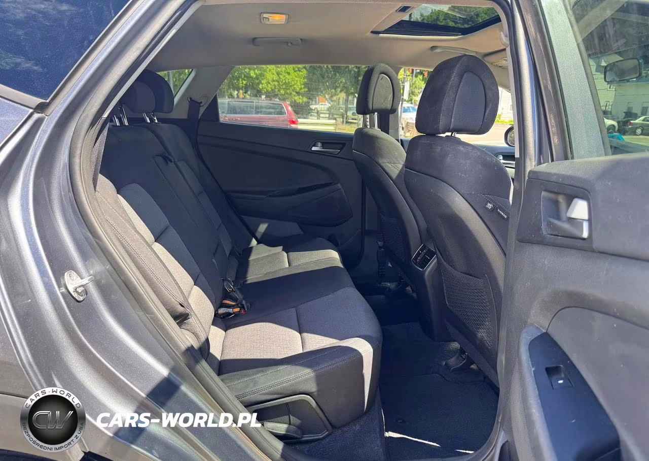 2017 Hyundai Tucson Sport VIN:KM8J3CA28HU393176 - 6