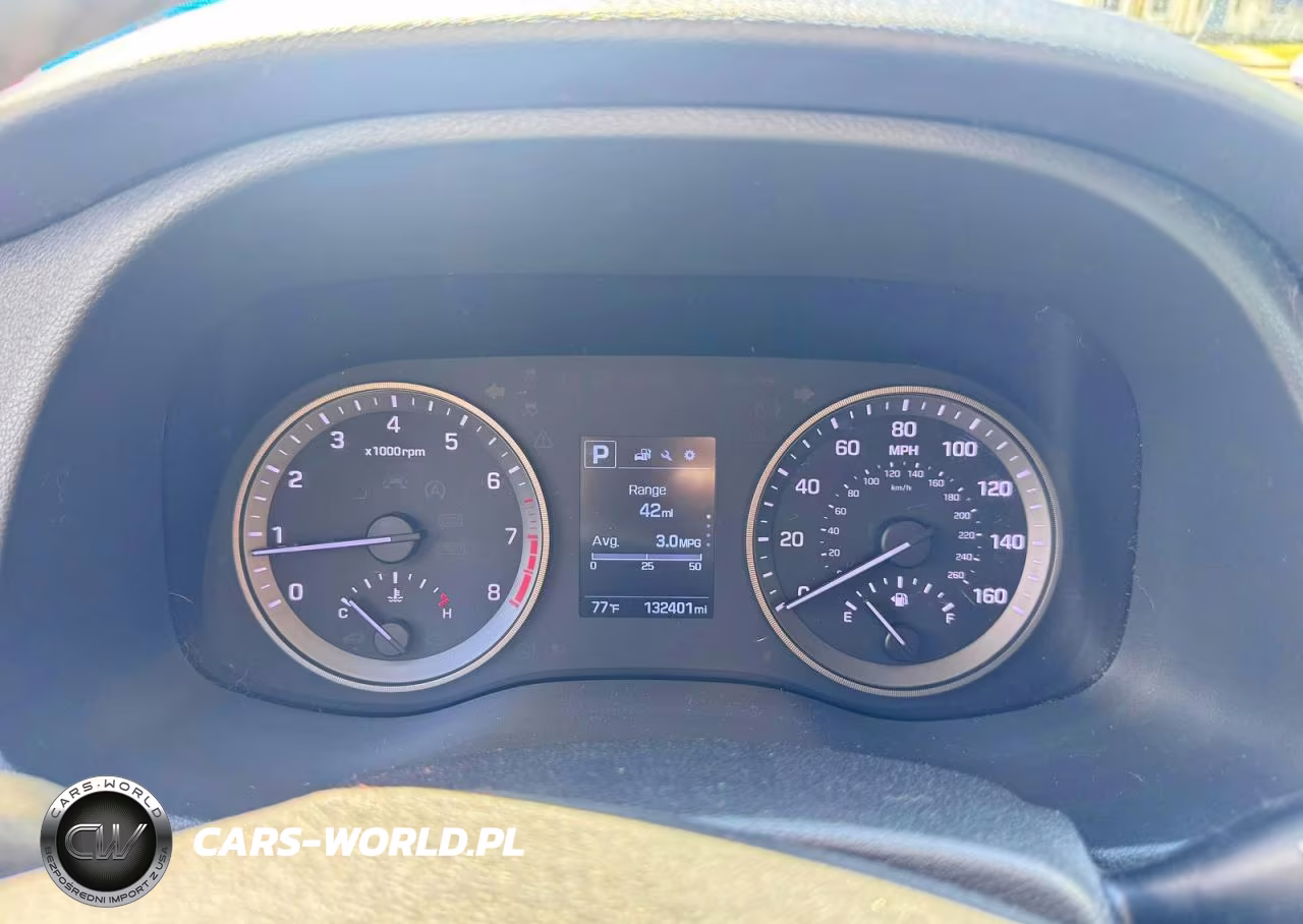 2017 Hyundai Tucson Sport VIN:KM8J3CA28HU393176 - 8