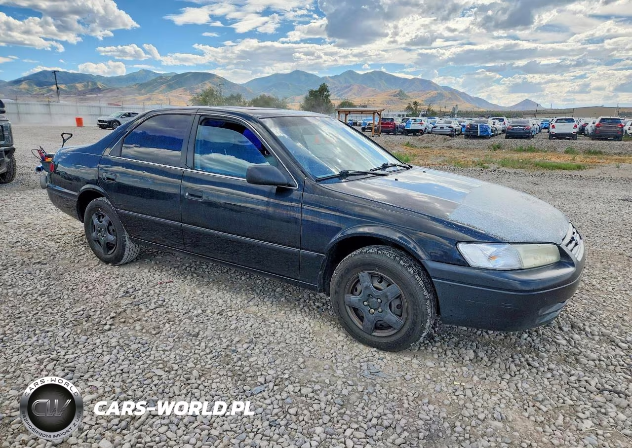 1997 Toyota Camry Le VIN:4T1BG22K2VU780741 - 4
