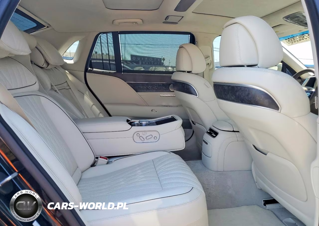 2025 Genesis G90 VIN:KMTFC4SD6SU049774 - 10