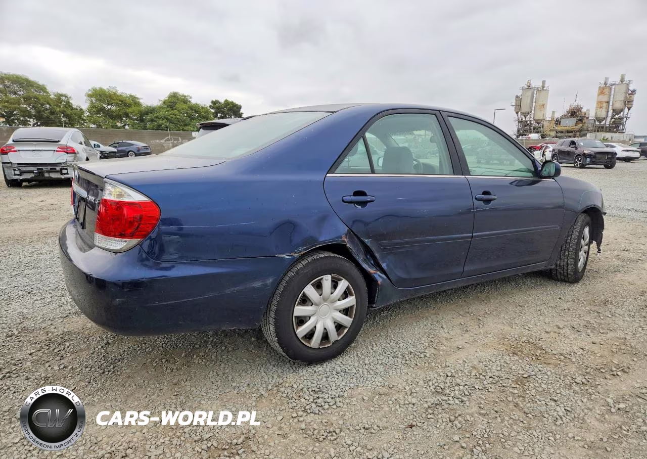 2006 Toyota Camry Le VIN:JTDBE32K863060433 - 3