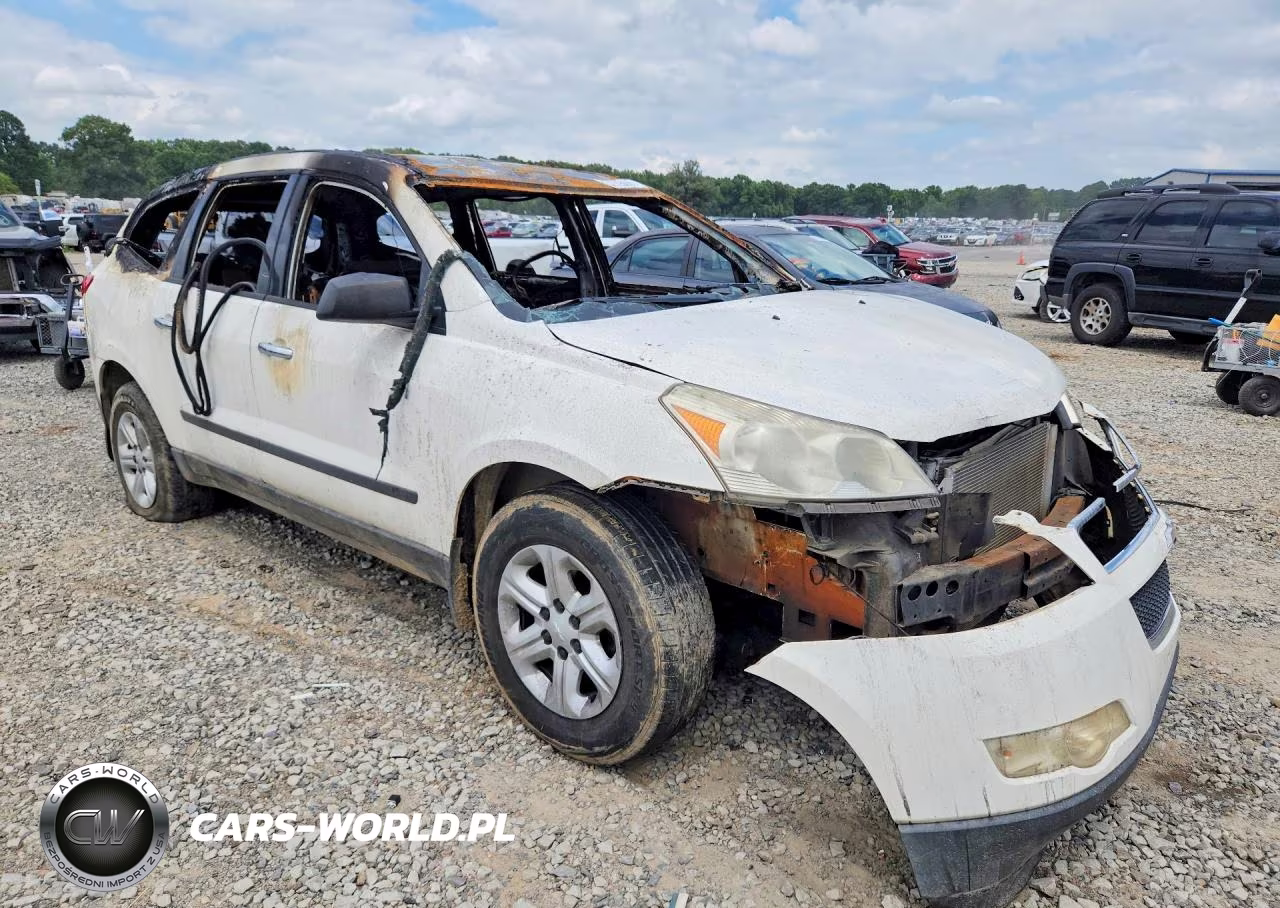2011 Chevrolet Traverse Ls VIN:1GNKREED2BJ413601 - 4