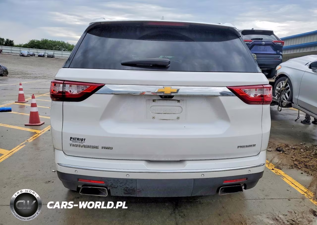 2021 Chevrolet Traverse Premier VIN:1GNEVKKW9MJ253166 - 6