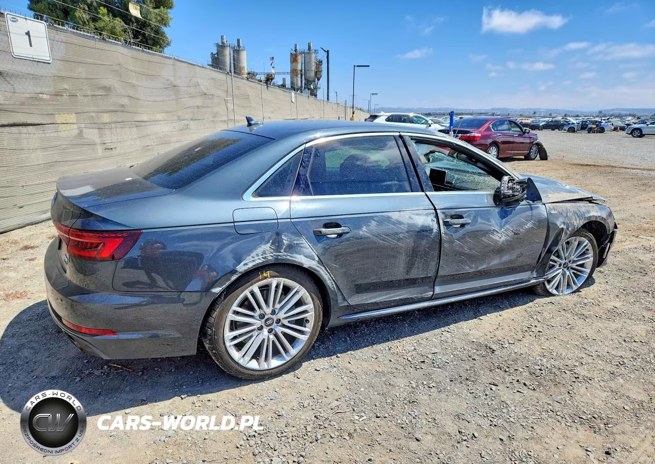 2018 Audi A4 Premium Plus VIN:WAUENAF43JA139927 - 3