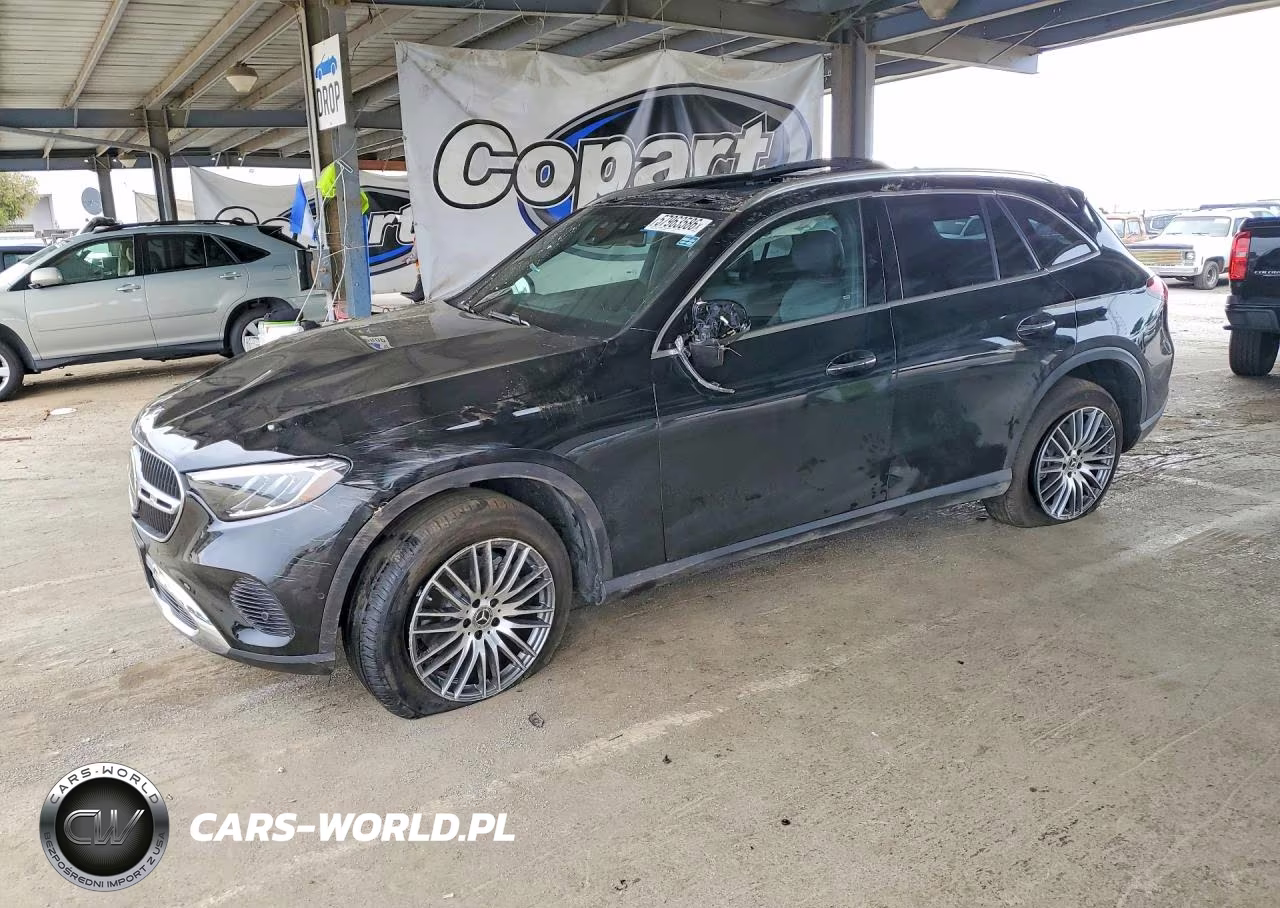 2026 Mercedes-Benz Glc 300 4Matic – zdjęcie 1 z 12