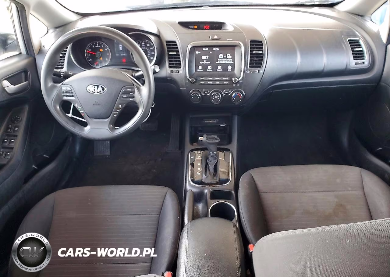 2018 Kia Forte Lx VIN:3KPFL4A79JE173979 - 8