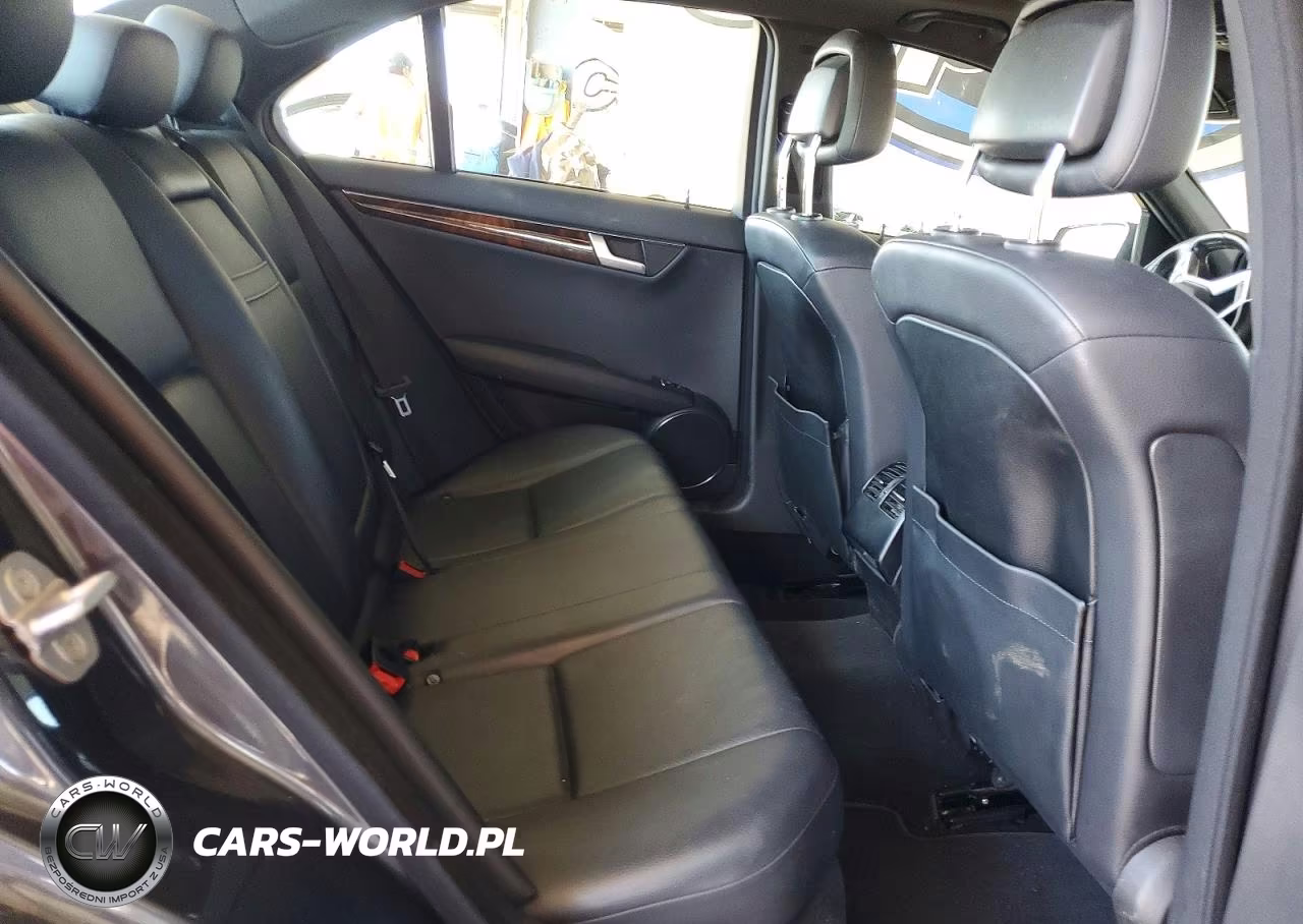 2013 Mercedes-Benz C 300 4Matic VIN:WDDGF8AB6DR273320 - 10