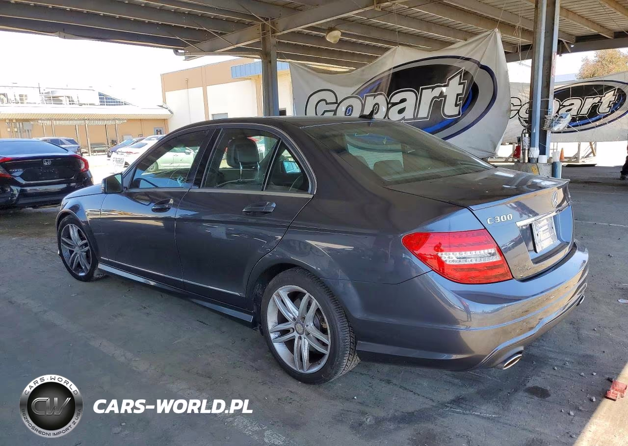 2013 Mercedes-Benz C 300 4Matic VIN:WDDGF8AB6DR273320 - 2