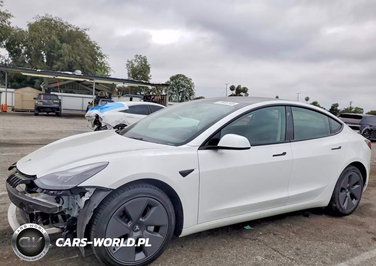 2023 Tesla Model 3 – zdjęcie 1 z 13