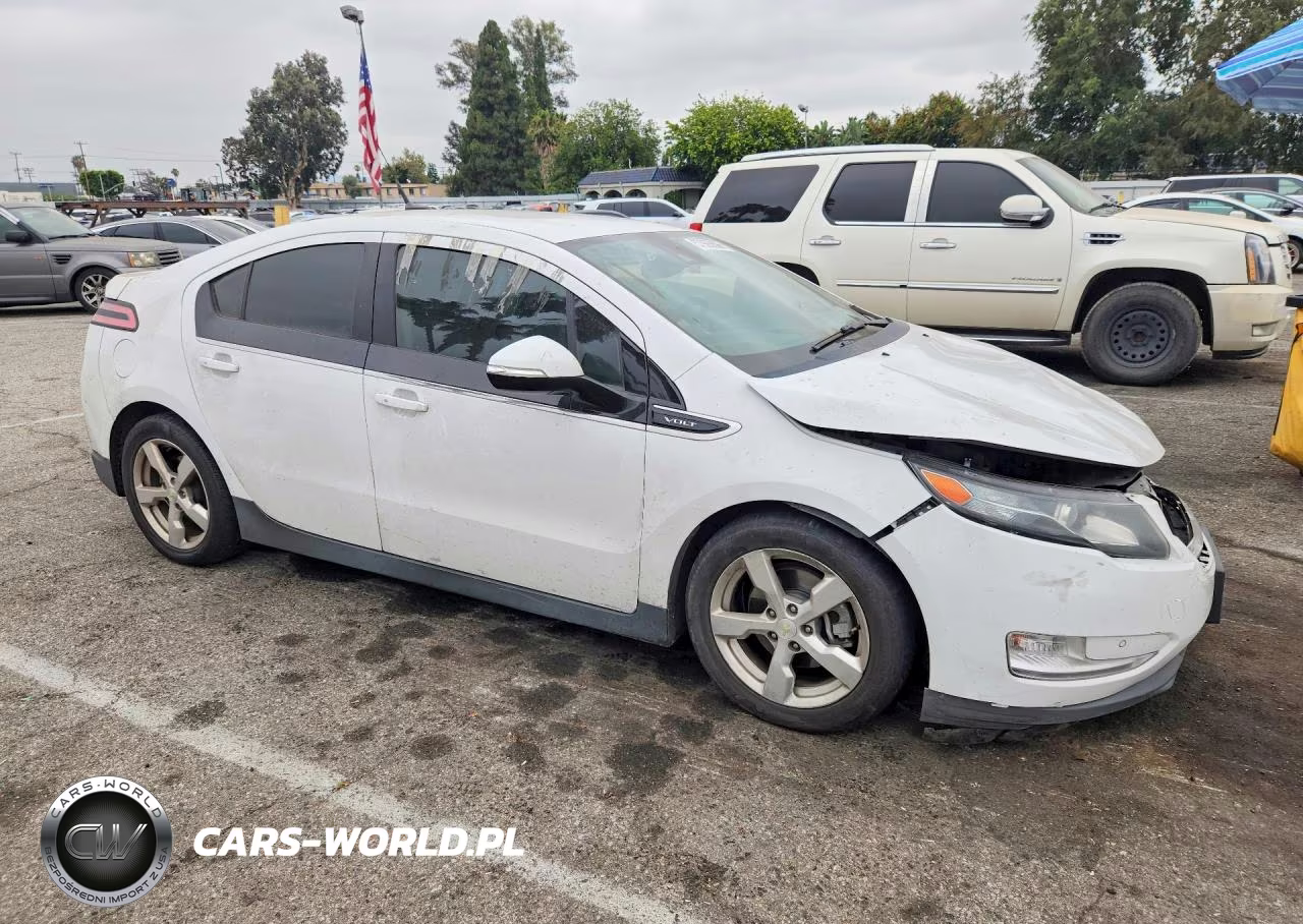 2014 Chevrolet Volt VIN:1G1RH6E47EU172579 - 4