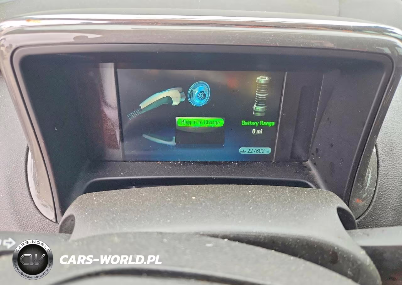 2014 Chevrolet Volt VIN:1G1RH6E47EU172579 - 9