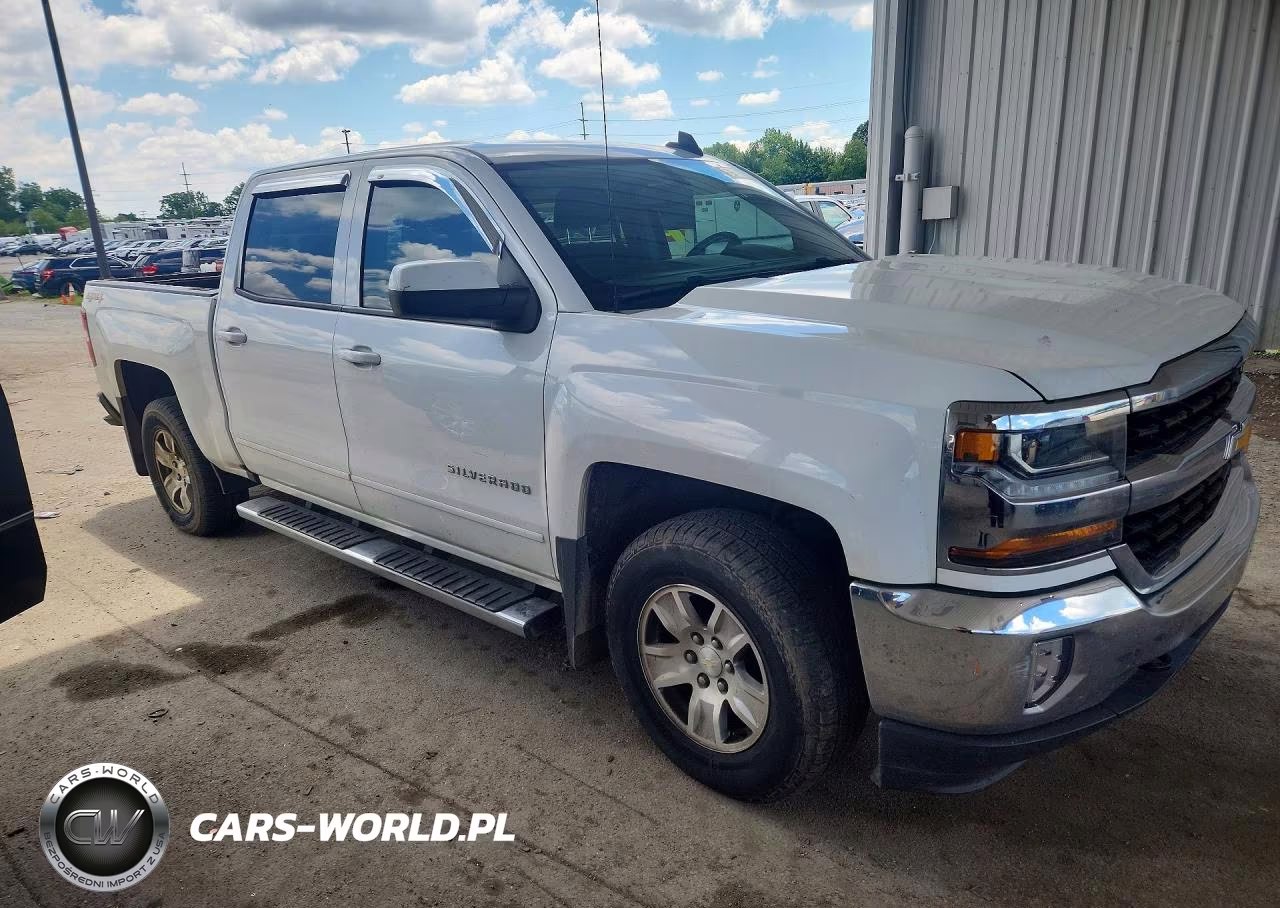 2018 Chevrolet Silverado K1500 Lt VIN:3GCUKREC4JG598741 - 4