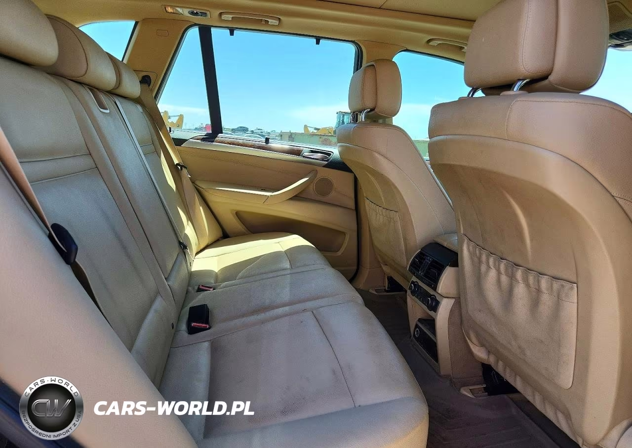 2013 BMW X5 xDrive35I VIN:5UXZV4C53D0E04005 - 11