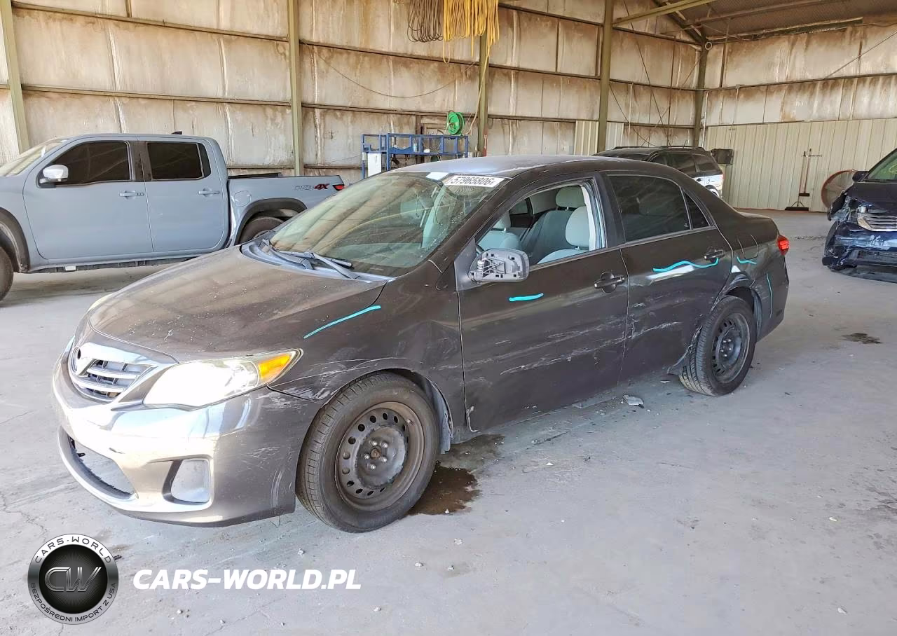 2013 Toyota Corolla Le – zdjęcie 1 z 12