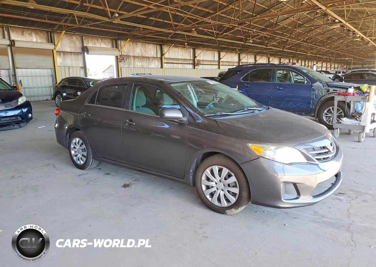 2013 Toyota Corolla Le VIN:5YFBU4EE8DP102585 - 4