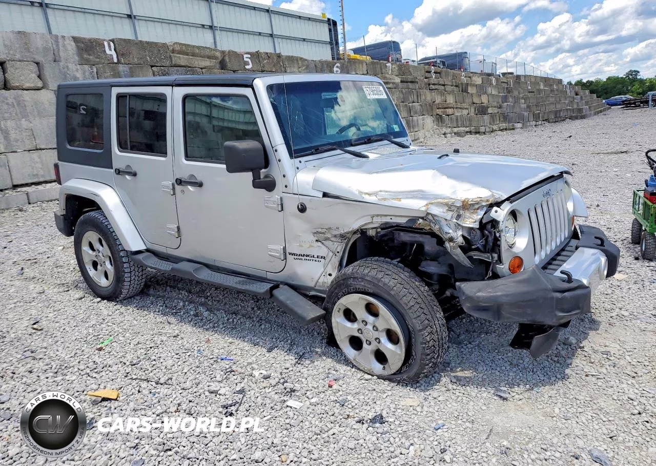 2008 Jeep Wrangler Unlimited Sahara VIN:1J8GA59188L504822 - 4