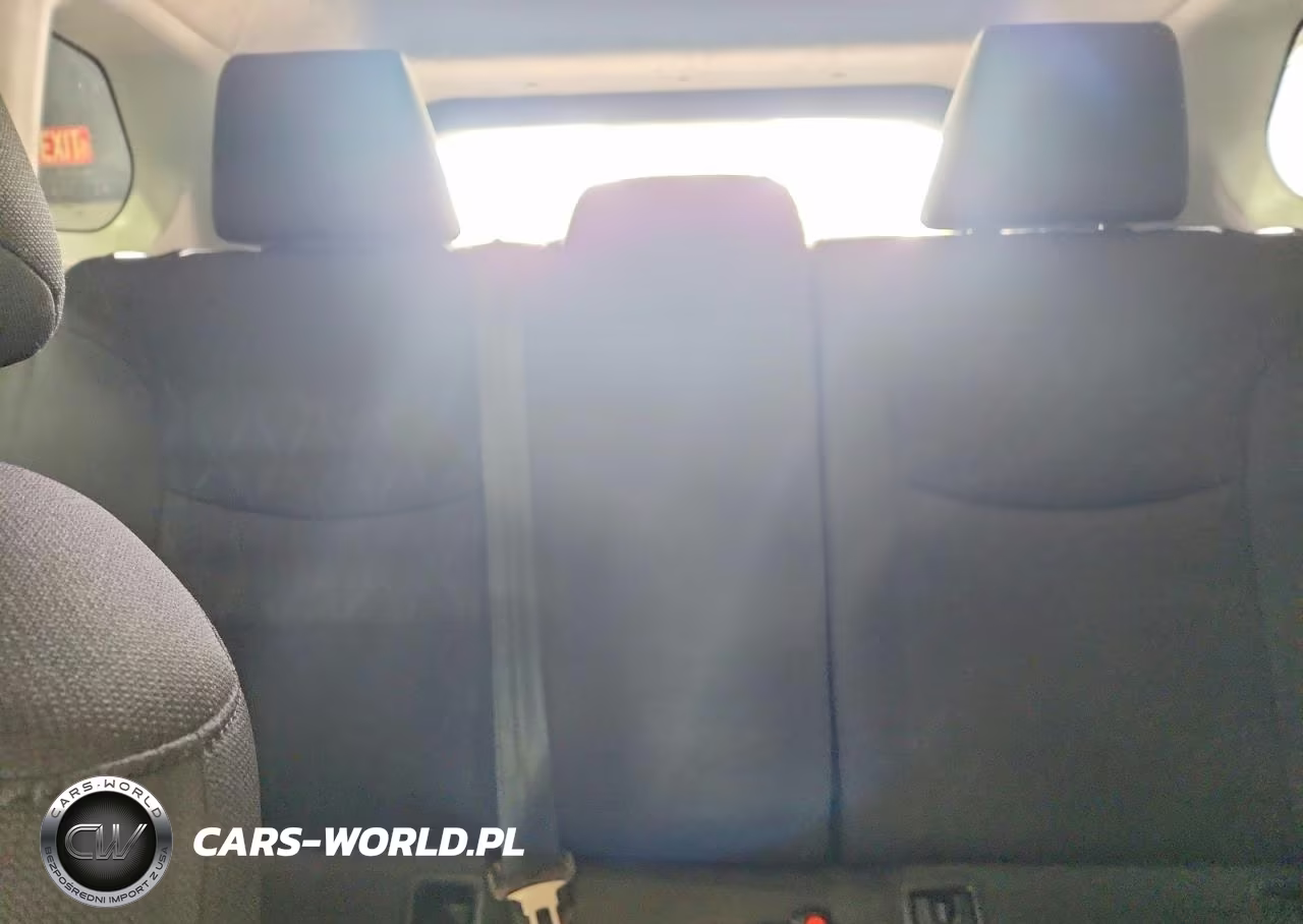 2022 Toyota Corolla Cross Le VIN:7MUCAABG4NV043213 - 10