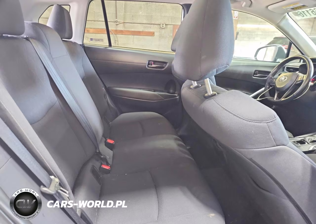 2022 Toyota Corolla Cross Le VIN:7MUCAABG4NV043213 - 11