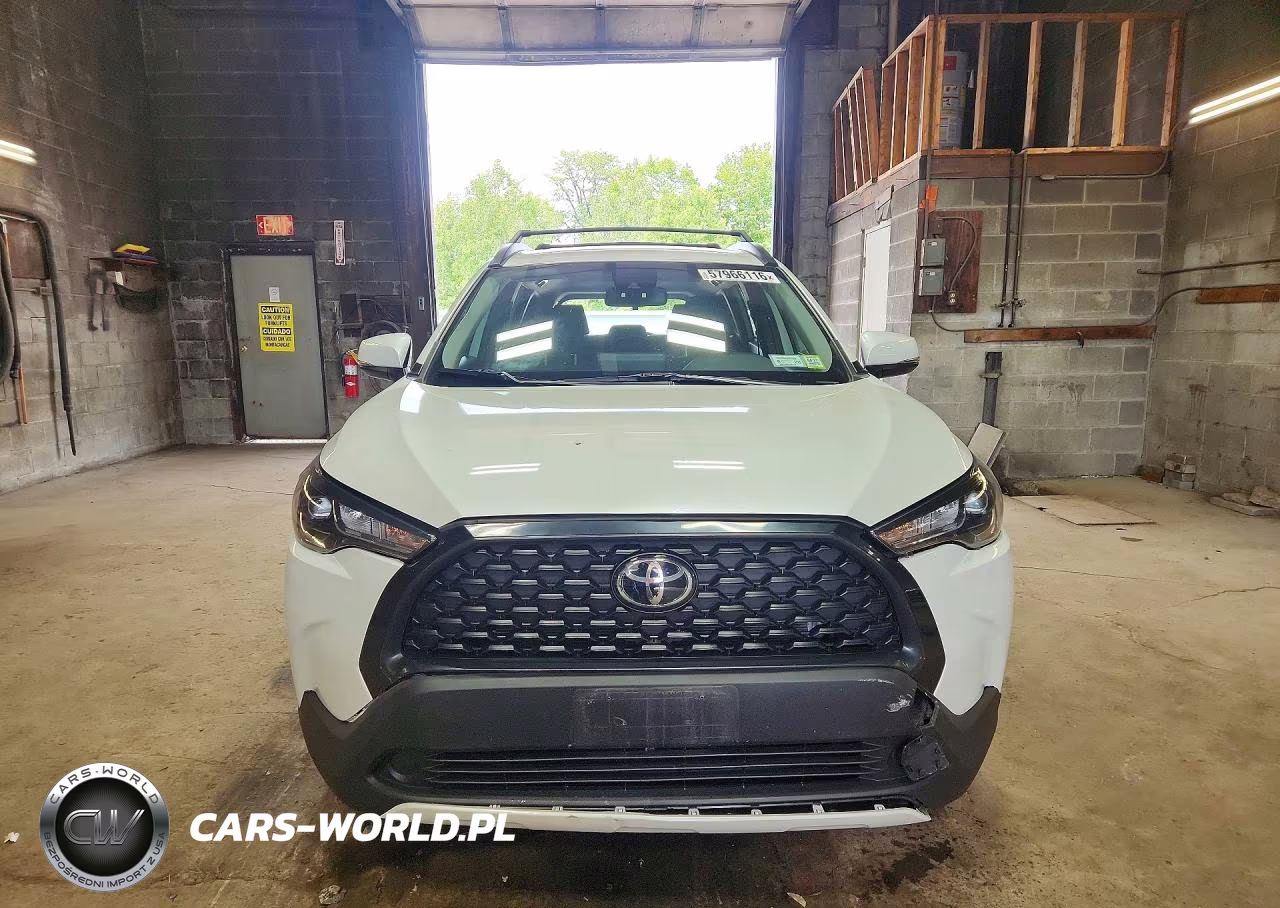 2022 Toyota Corolla Cross Le VIN:7MUCAABG4NV043213 - 5