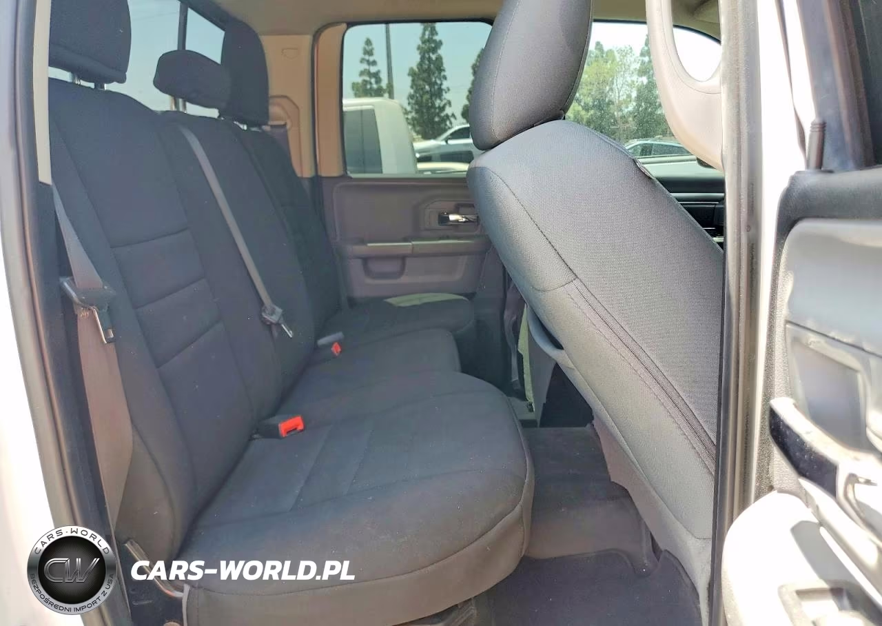 2018 Ram 1500 Slt VIN:1C6RR6GM3JS229665 - 10
