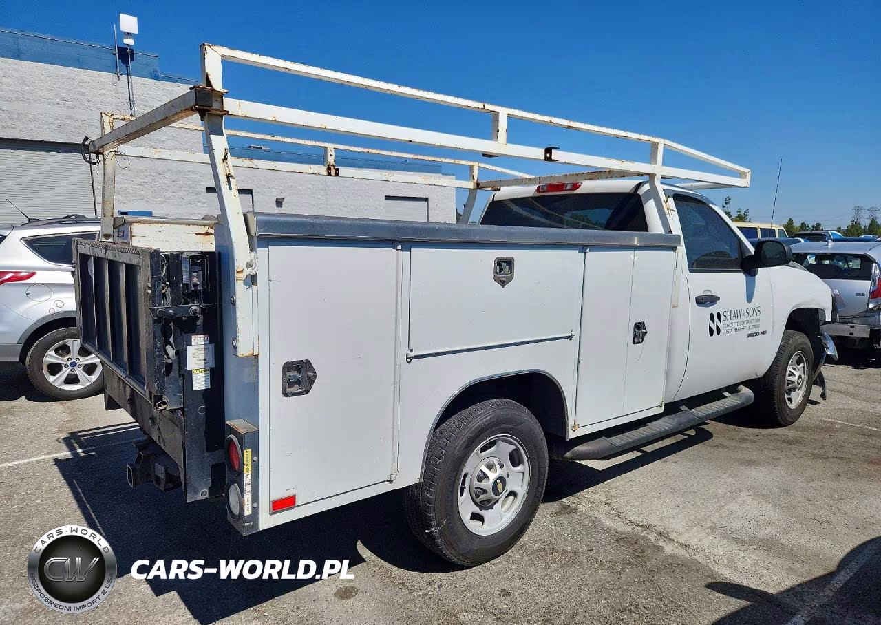 2011 Chevrolet Silverado C2500 Heavy Duty VIN:1GC0CVCG0BF113850 - 3