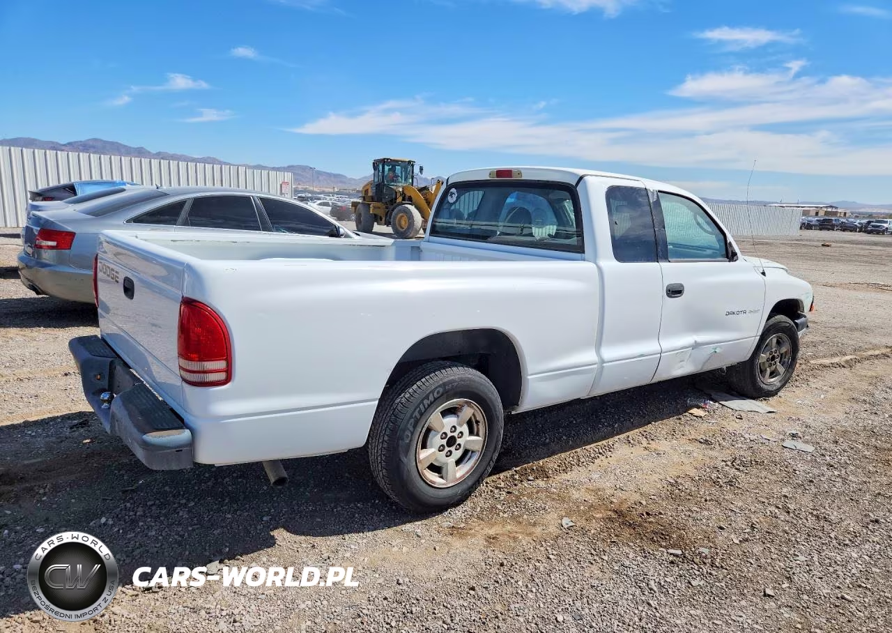 2002 Dodge Dakota Sport VIN:1B7GL32XX2S708622 - 3