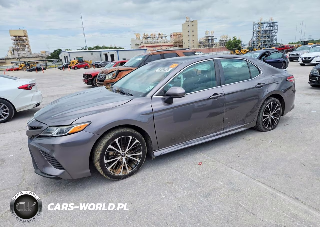 2018 Toyota Camry Se – zdjęcie 1 z 13