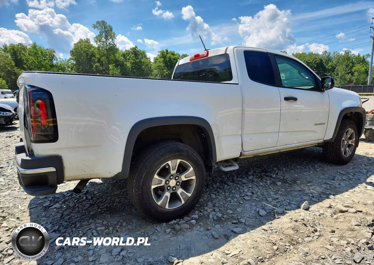 2016 Chevrolet Colorado VIN:1GCHSBEA7G1385586 - 3
