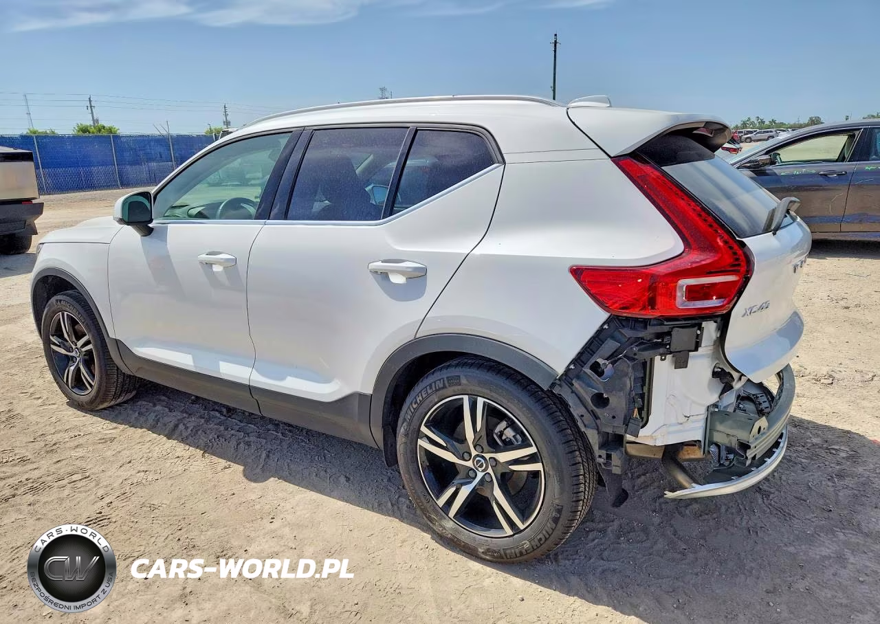 2025 Volvo Xc40 Core VIN:YV4L12UJ5S2544331 - 2
