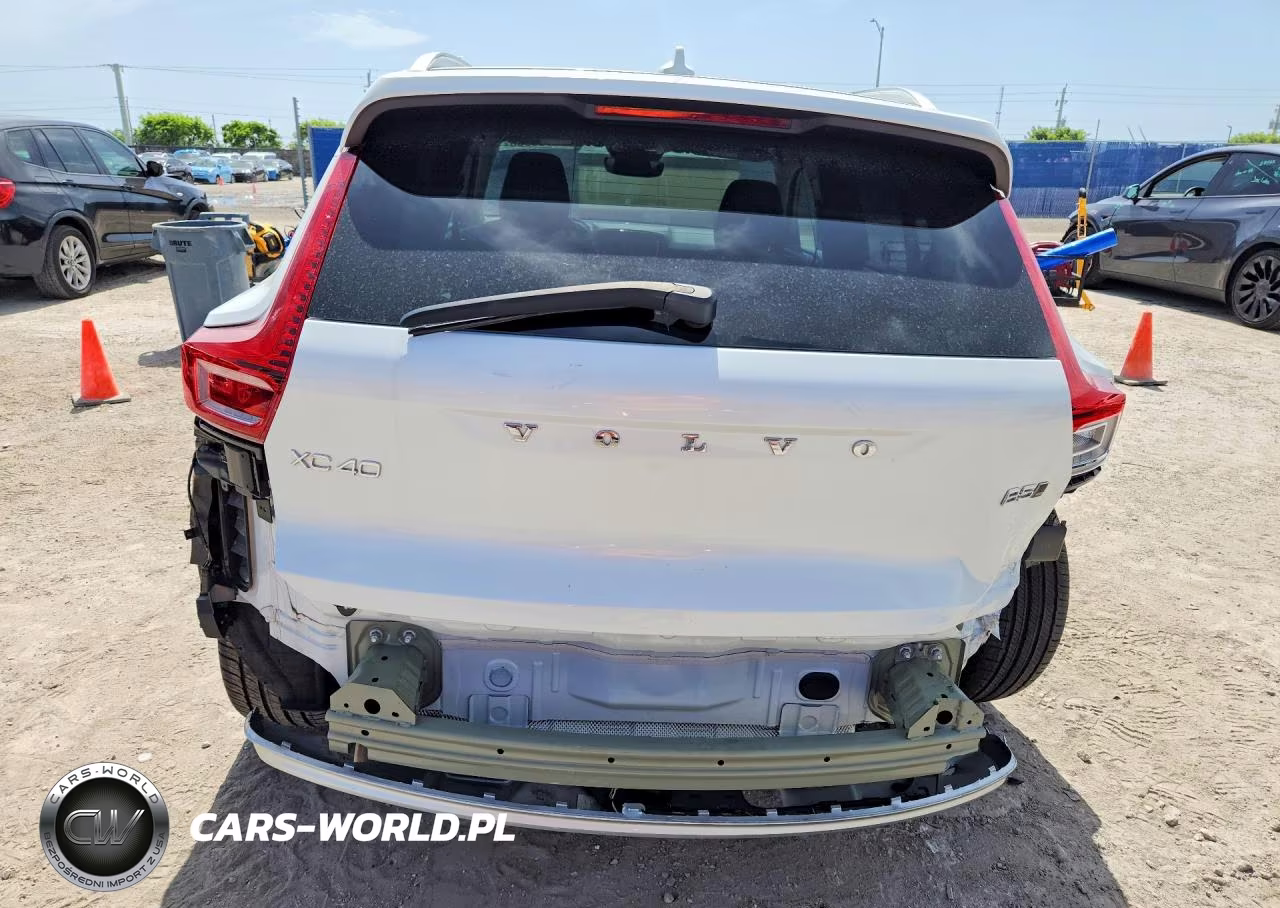 2025 Volvo Xc40 Core VIN:YV4L12UJ5S2544331 - 6