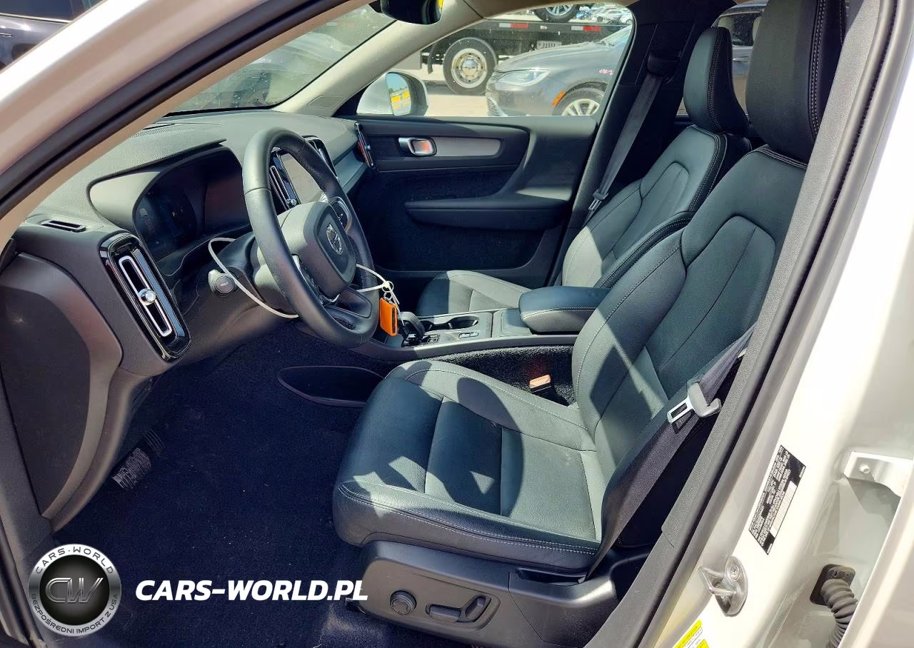 2025 Volvo Xc40 Core VIN:YV4L12UJ5S2544331 - 7