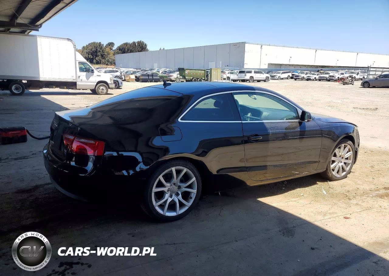 2011 Audi A5 Premium VIN:WAUCFAFRXBA073927 - 3